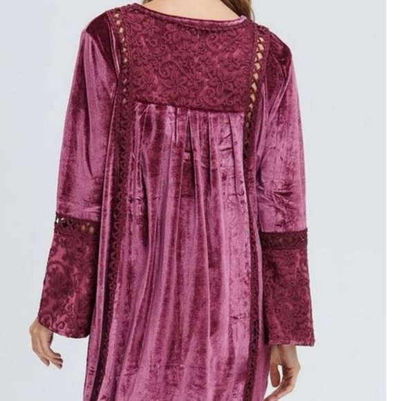 After Christmas SALE Classy Sassy Velvet Tunic Top - Picture 2 of 3